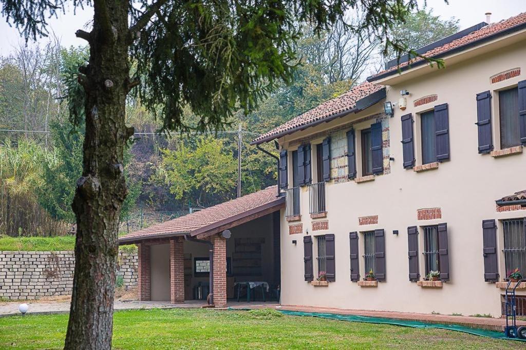 Il Basin Bed & Breakfast Calliano  Luaran gambar